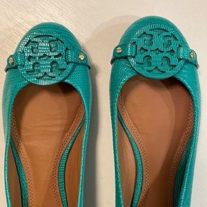 Tory Burch Island Turquoise Reva Patent Leather Flats, Size 8.5